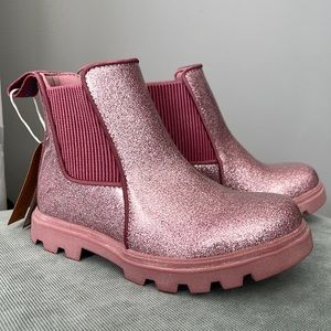 Kids size 11 Native boots